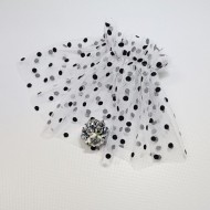 MANSETA DECOR POZE ALBA CU BULINE NEGRE