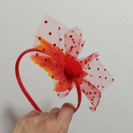 BENTITA ROSIE CU FRUNZA SI TIUL ROSU CU BULINE MICI