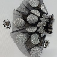 MANSETA DECOR POZE TIUL NEGRU CU BULINE MARI ARGINTII