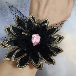 BRATARA NUNTA FLOARE NEAGRA DANTELA, TIUL SI  TRANDAFIR ROZ